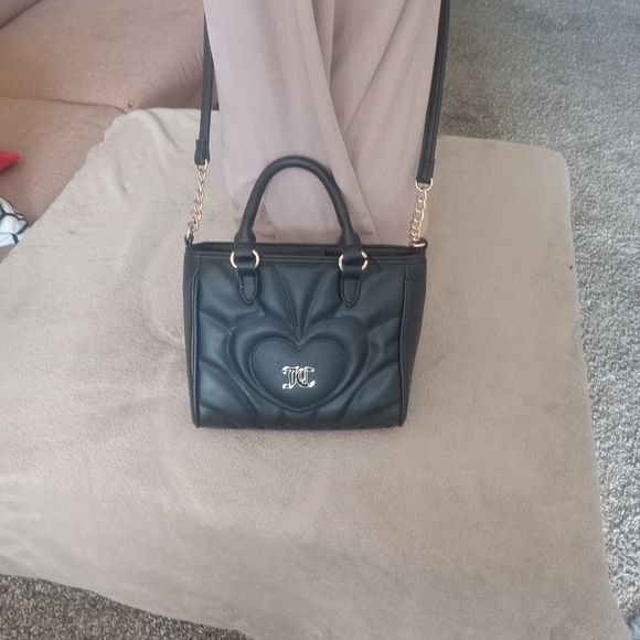 CHIC Juicy Couture Black Crossbody Purse Pre-Owned - Picture 2 of 5